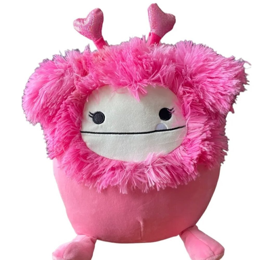 Squishmallows Bigfoot Valentine Caparinne Heart Love Pink Plush New Gift 12”